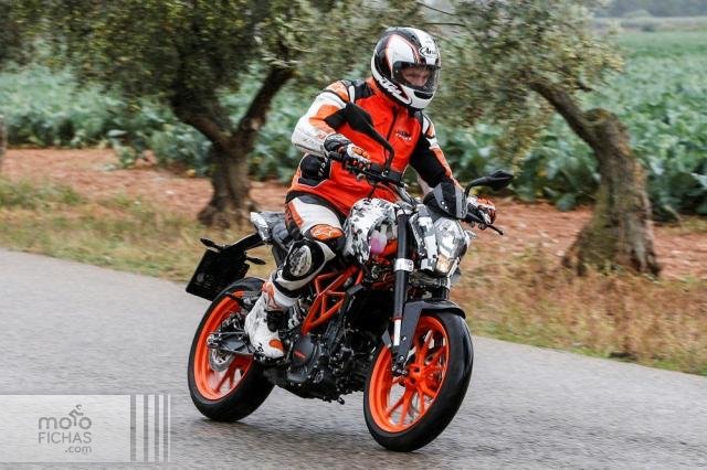 ktm-duke-2016