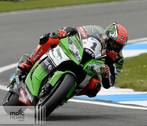 Carrera-Magny-Cours-Sykes-2014