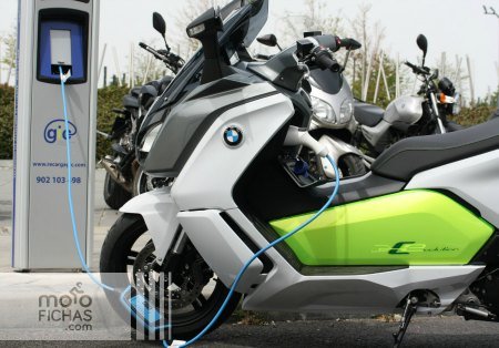 prueba-bmw-c-evolution detalle recarga texto
