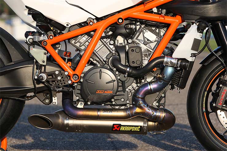 ktm-1190-rc8-r--track-engin