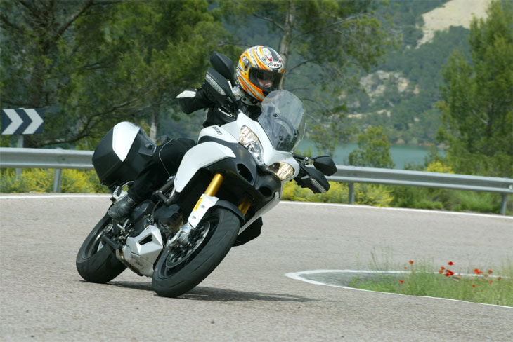 ducati-multistrada-1200-s-2