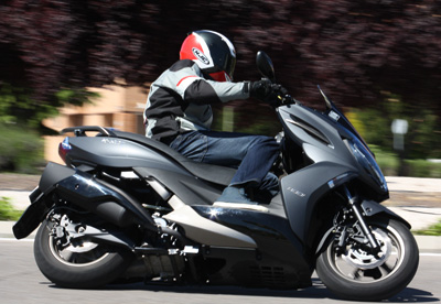 prueba-kymco-k-xct-300-accion2